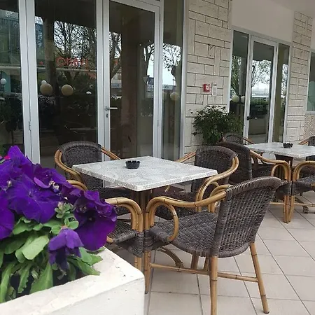 德拉普拉格酒店