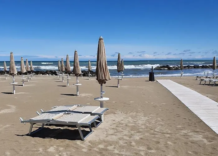 De La Hotel 3*