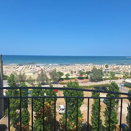 De La Hotel 3*