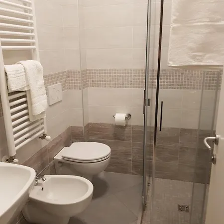 De La Hotel 3*